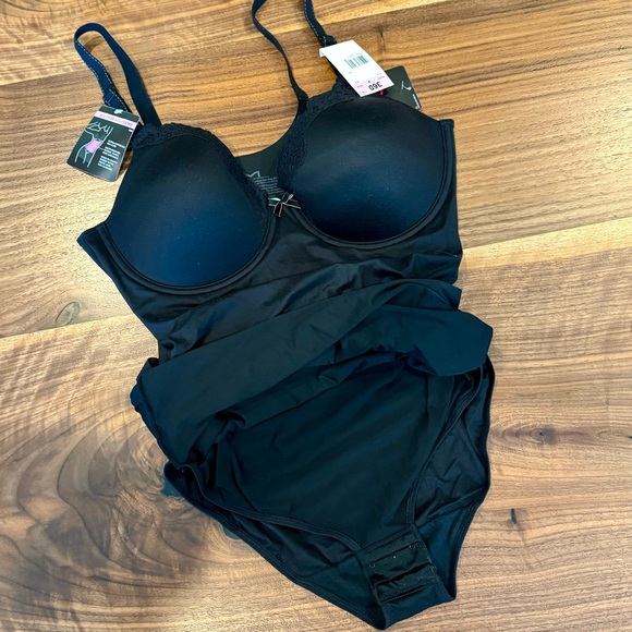 Maidenform All-Enhancing, Full-Coverage Slip - Picture 4 of 9